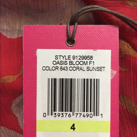 Vince Camuto Women's Tiered Ruffle Sleeve Wil - Picture 6 of 8